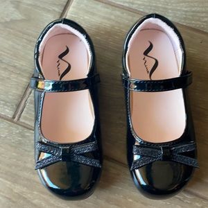 Little Girls black dress shoes